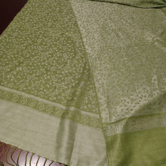 Pashmina Silk scarf Yoga Shawl Bohemian light green reversible wrap - Picture 2 of 10